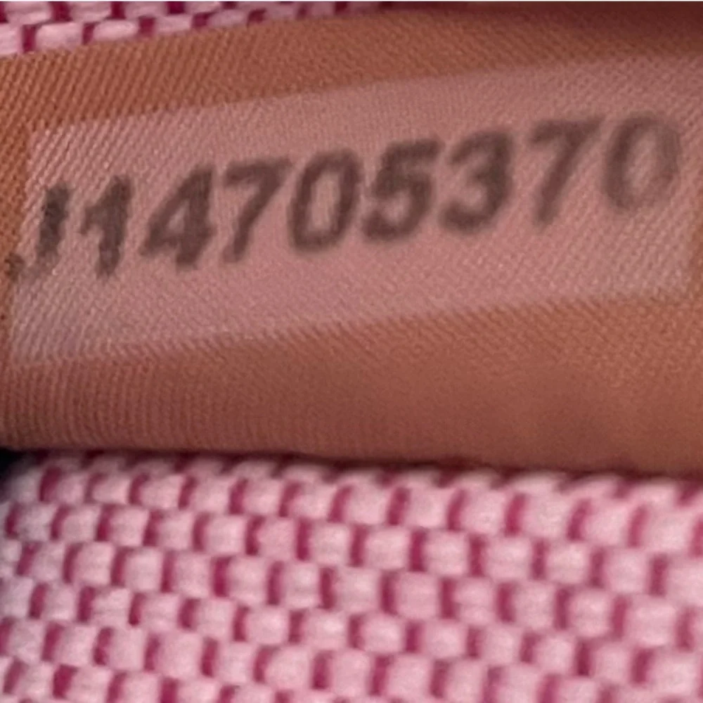 NWOT DOONEY & BOURKE EUROPEAN PEBBLE GRAIN RED LEATHER BUCKET BAG & WALLET - Picture 17 of 17